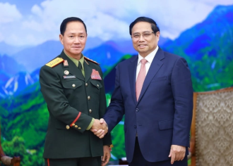 Defence cooperation – key pillar in Vietnam-Laos ties: PM 